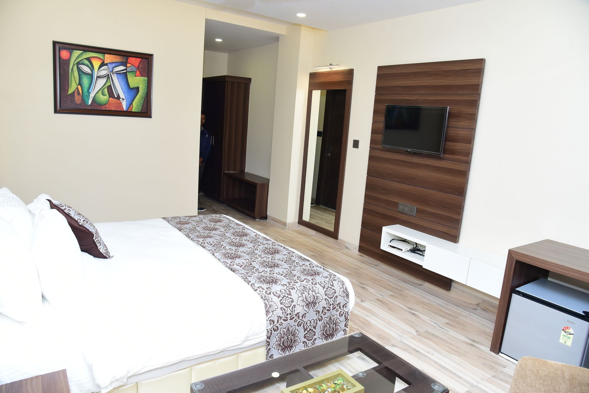 Hotel Moments Lucknow Esterno foto